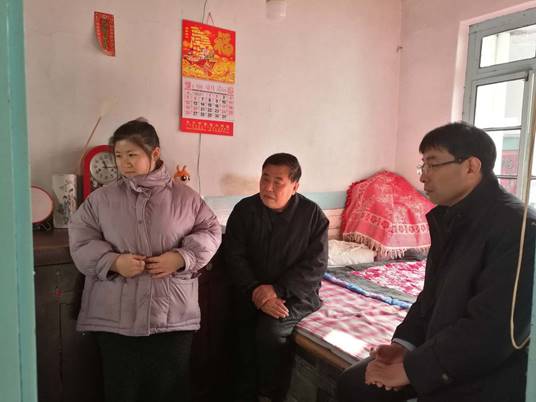 说明: C:\Users\Administrator\Desktop\kk\新闻\20200220 寒假走访困难学生\领导班子\微信图片_20200220104543.jpg 说明: C:\Users\Administrator\Desktop\kk\新闻\20200220 寒假走访困难学生\领导班子\微信图片_20200220104543.jpg