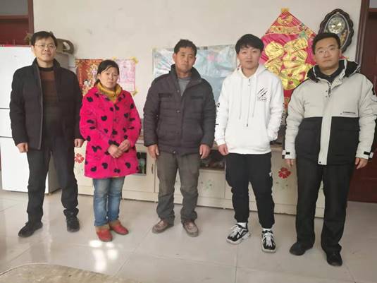 说明: C:\Users\Administrator\Desktop\kk\新闻\20200220 寒假走访困难学生\各系老师\微信图片_20200220104501.jpg 说明: C:\Users\Administrator\Desktop\kk\新闻\20200220 寒假走访困难学生\各系老师\微信图片_20200220104501.jpg